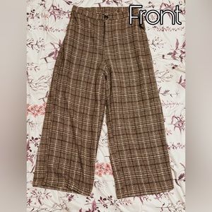 Loose brown plaid plants